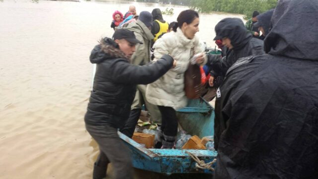 AKCIJA spasavanja stanovnika Obrenovca, 16-17.maj 2014, ph D.Vidojkovic (4)