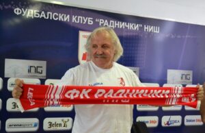 Smenjen Dragoslav Stepanović