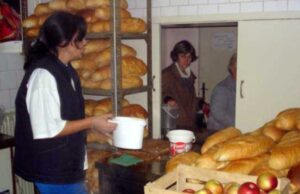 Sutra počinje podela toplih obroka