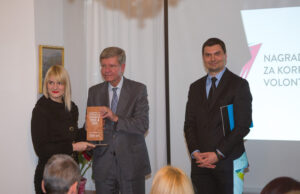 NAGRADA ZA KORPORATIVNO VOLONTIRANjE KOMPANIJI FILIP MORIS