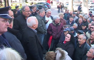 Protest bivših radnika ispred Gradske kuće