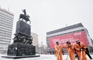 Neočišćen sneg i dalje zadaje probleme u mnogim ulicama Čišćenje nega
