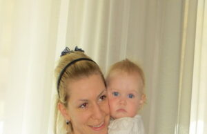 Beba pala sa terase, majka skočila za njom