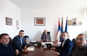 Radni sastanak rukovodstva Gradske opštine Pantelej i direktor JKP Parking servis Niš