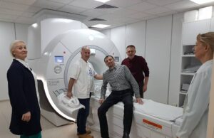 Direktor Niškog Kliničkog Centra – prvi pregledani pacijent na novom apartu za magnetnu rezonancu