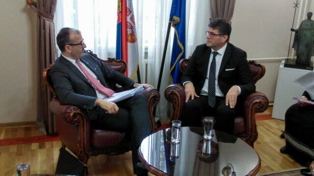 27750314_806347159551533_7755616869821092559_n