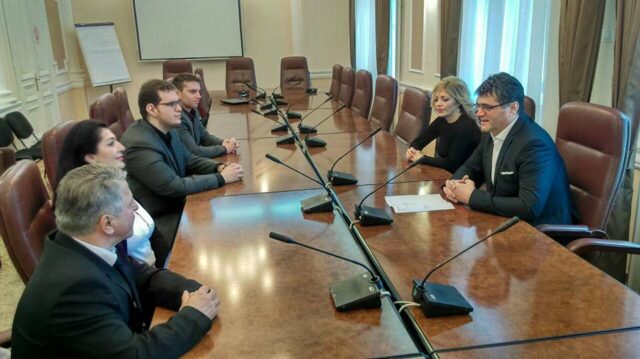 28577246_818788048307444_3538997367481261373_n