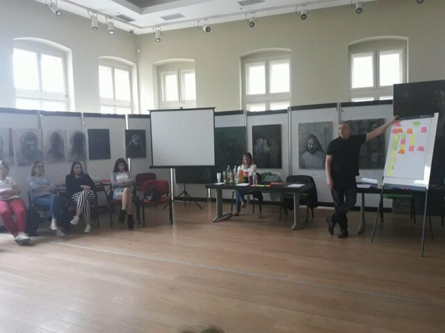 32336863_10204383507023917_4329156352367656960_n