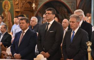 Delegacija Grada Niša na liturgiji u Hramu Svetog Teodora