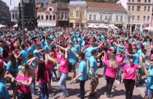 Niški srednjoškolci proslavili kraj školovanja