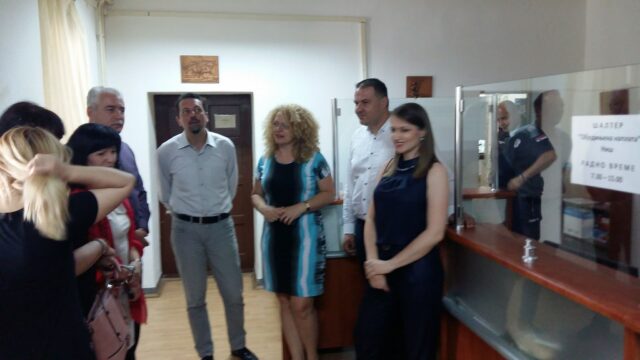 34413072_1296507023812824_5032619936153862144_n