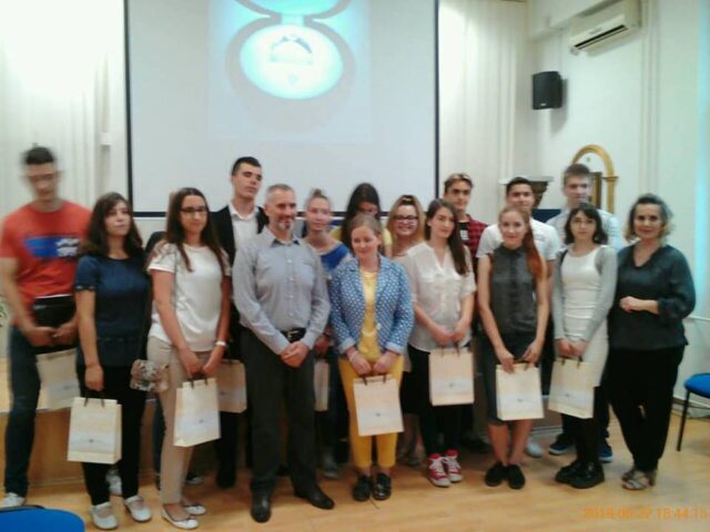 35970238_2040169929582728_4171960871456604160_n