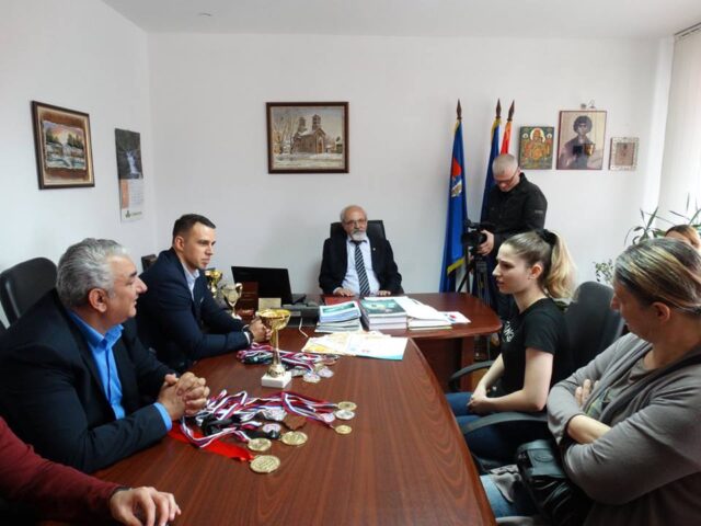 36315608_1732188526847874_6197490787102490624_n