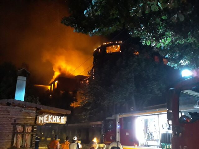 37902424_10211736646668055_262758664580890624_n