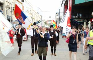 SVEČANIM DEFILEOM I KONCERTOM SVIH ANSAMBALA OTVOREN 11. STUDENTSKI FESTIVAL FOLKLORA