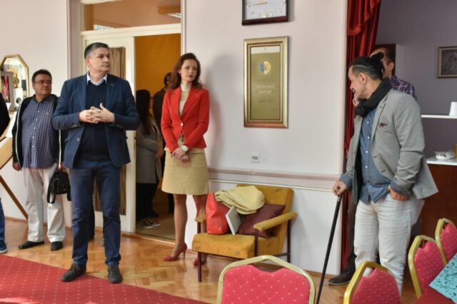 IMG-e6258586ae6d3128c3ab93f9c4c23747-V-1024x682