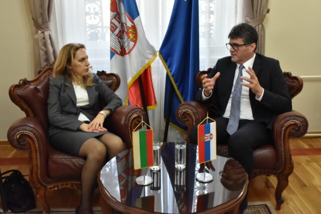 IMG-3c9b982e8e87280d4354f1eebcb1ad94-V