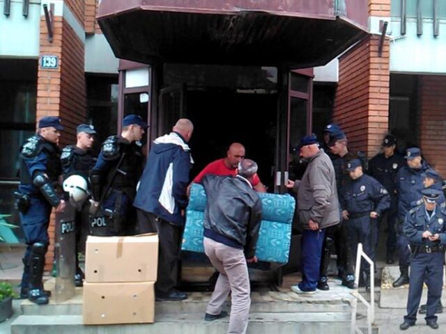 iseljenje-sdilustracija