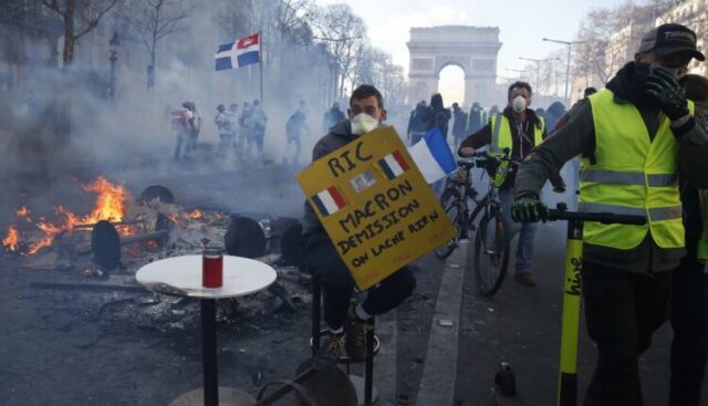 pariz-protesti-750x430