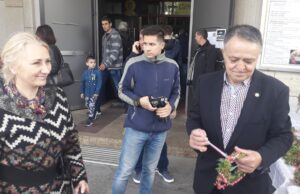 Zvončićima, venčićima i knjigama na poklon deci Gradska opština Medijana obeležila Lazarevu subotu