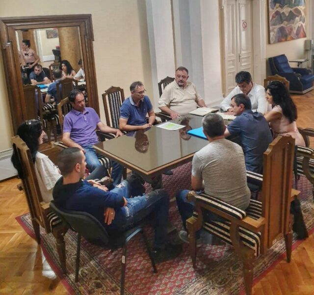 IMG-aa074f348043275cf9937fc5959b90fb-V