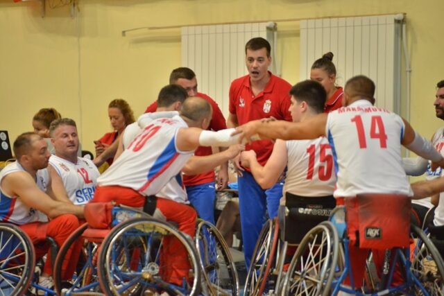 Договор кућу гради фото Кошаркашки савез Бугарске