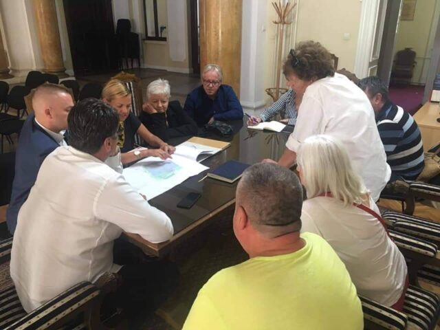 1a5dfcbf4c09da9bd59c6266cb409cfc.0