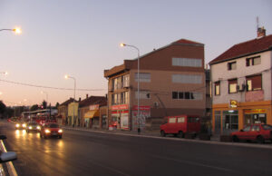 Sudar na Bulevaru 12.februar, povredjena dva putnika u autobusu