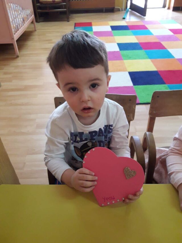 IMG-f56f340e6b4aff811eeaf4d06f85e735-V