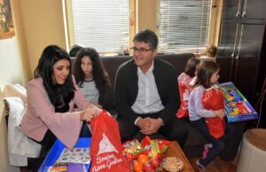 Gradonačelnik kao položajnik posetio porodicu Knežević