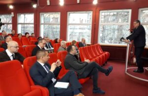 Otpisuje se 53 miliona duga za struju gradskih objekata