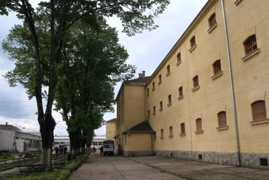 Uhapšen A. S. (2004) iz okoline Inđije zbog pokušaja unošenja psihoaktivne supstance u Kazneno-popravnom zavodu Niš KPZ Niš