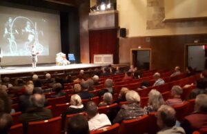 Oproštaj od Desimira Stanojevića: Nebeskoj sceni stiže šarmer sa gitarom