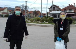 HUMANOST NA DELU: Učenici i nastavnici GTŠ „Neimar“ šiju maske za svoje sugrađane