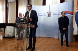 Nove mere – redukuje se gradski prevoz, zatvaraju robne pijace