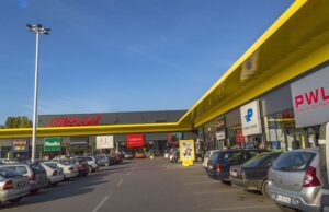 Počela kupovina garderobe, ali bez probe