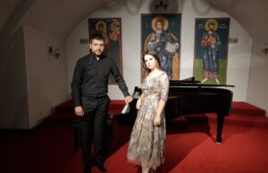 Niški pijanista Andrej Cincarević održao koncert u kripti crkve Svetog Marka u Beogradu
