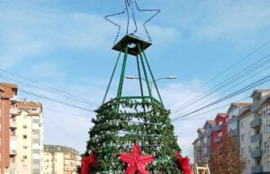 GO Pantelej : Počelo novogodišnje ukrašavanje