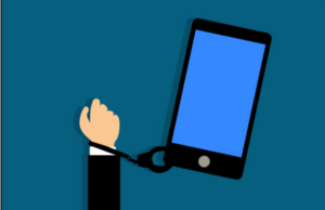 Zavisnost od interneta – Koliko zavisnost od pametnog telefona i interneta menja karakter osobe?