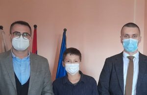 U Gradskoj opštini Niška Banja uručili plakete i novčane nagrade učenicima, studentima i sportistima