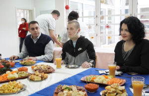 Zajednički ručak gradonačelnice i korisnika prihvatilišta za odrasle