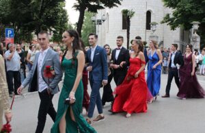 ŠTO DA NE KAŽEM – STIGOŠE MATURSKE VEČERI