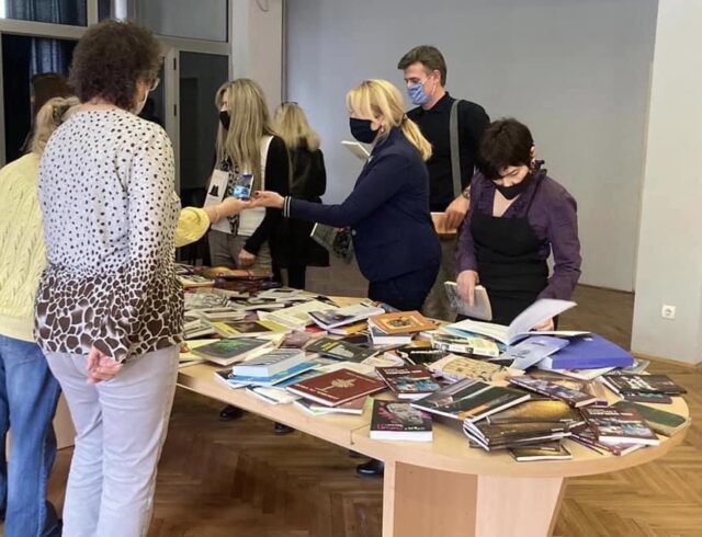 Razmena knjiga NKC Razmena knjiga NKC