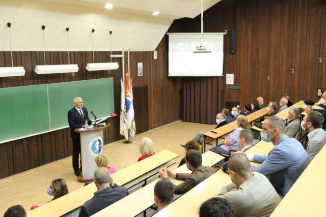 DIF Dekan fakulteta Bratić