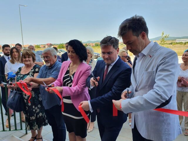 Sečenje trake foto GP018