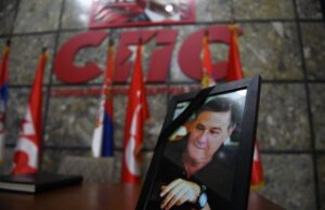 Od danas otvorena knjiga žalosti povodom smrti Milutina Mrkonjića