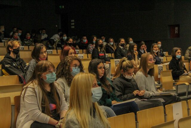 Niški srednjoškolci foto GP018