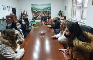 Potpisan trojni ugovor za angažovanje radnika u JKP „Naissus“ preko programa Moja prva plata