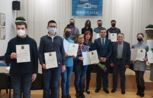 Dodeljene studentske stipendije i učeničke nagrade GO Medijana