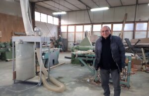 Bankar iz Balajnca uspešan i u sopstvenoj stolarskoj radionici